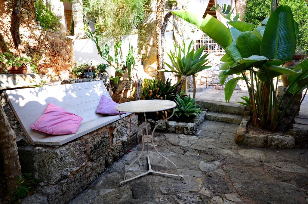 Felline In Bed&Breakfast Dimora Di Charme El Salento Exterior photo